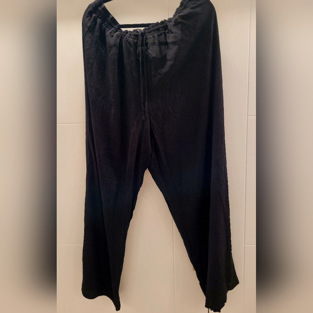 Robert Louis 100% Rayon Pants